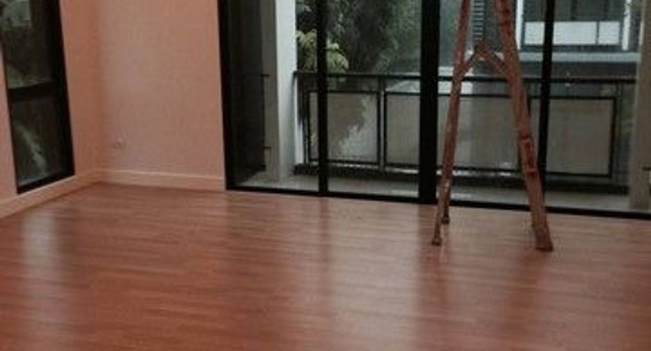 For sale 3 bedrooms townhouse in Mueang Nonthaburi, Nonthaburi