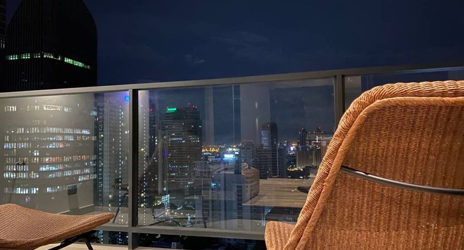For rent and for sale 2 bedrooms condo in Watthana, Bangkok