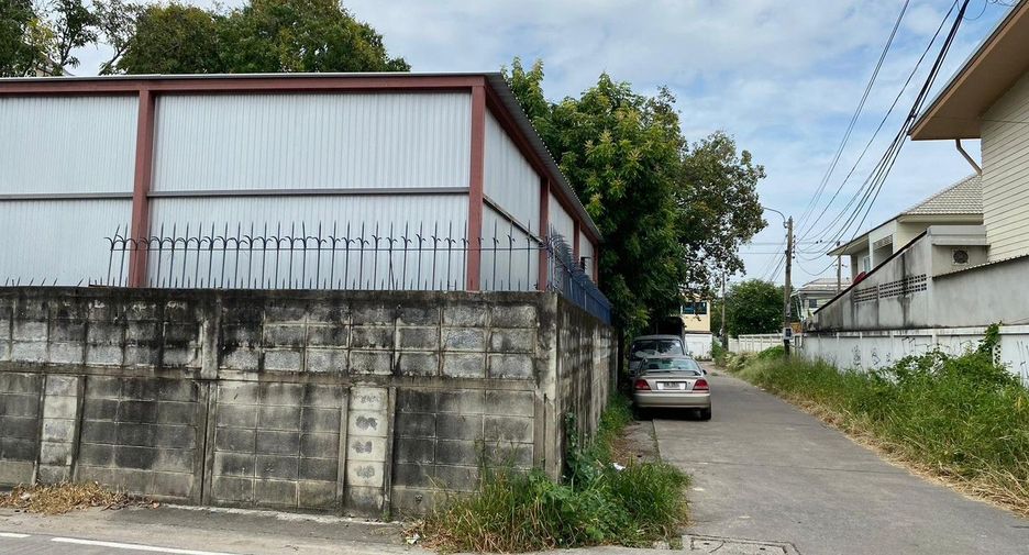 For rent studio house in Mueang Samut Prakan, Samut Prakan