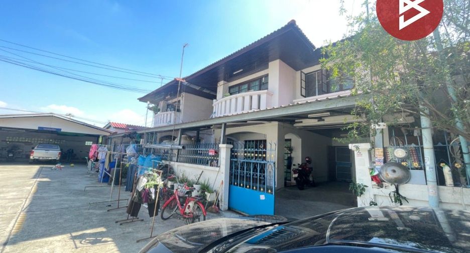 For sale 9 bed house in Bang Sao Thong, Samut Prakan