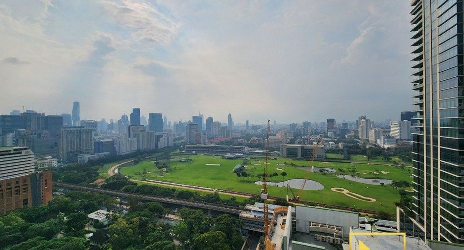 For rent 2 ベッドルーム condo in Pathum Wan, Bangkok