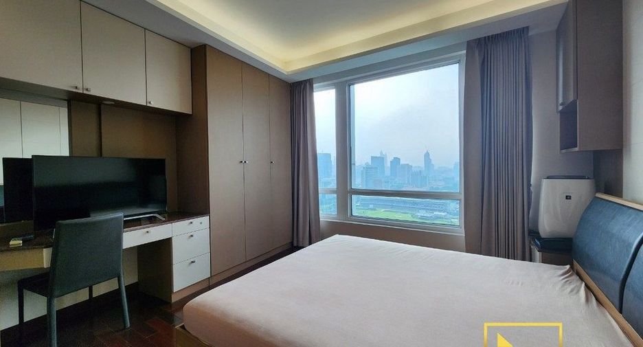 For rent 2 ベッドルーム condo in Pathum Wan, Bangkok