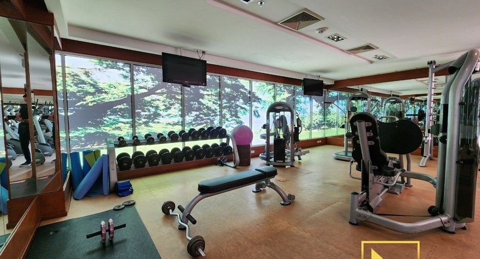 For rent 2 ベッドルーム condo in Pathum Wan, Bangkok