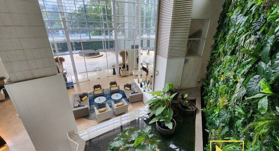 For rent 2 ベッドルーム condo in Pathum Wan, Bangkok