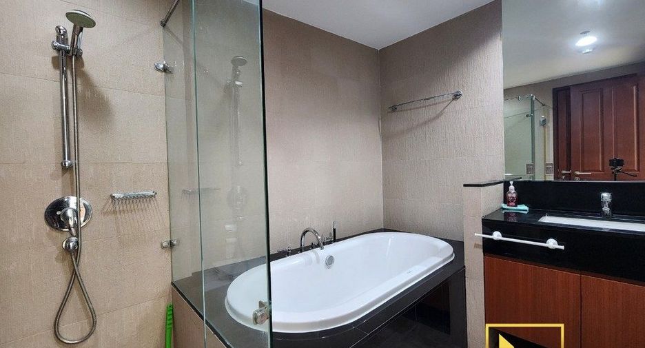 For rent 2 ベッドルーム condo in Pathum Wan, Bangkok
