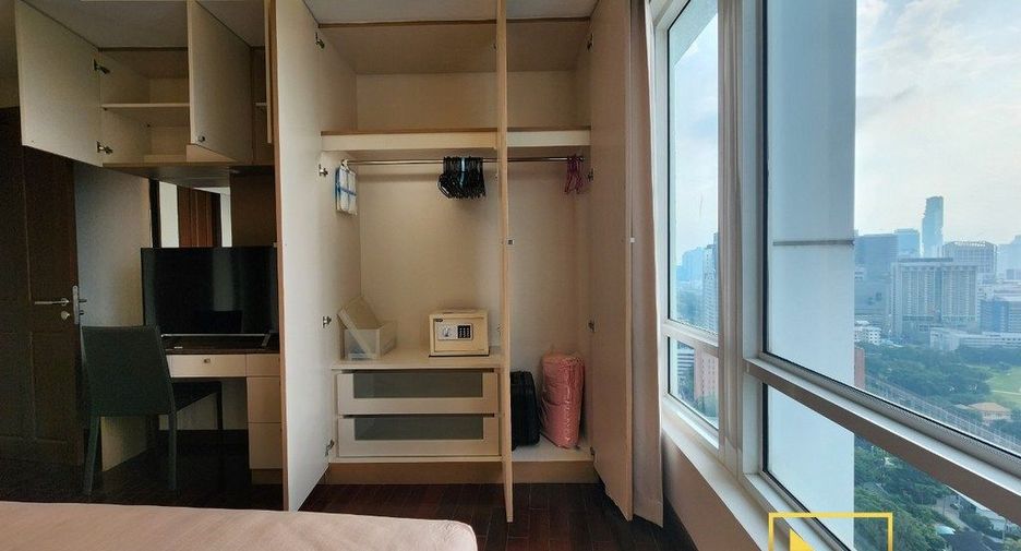 For rent 2 ベッドルーム condo in Pathum Wan, Bangkok