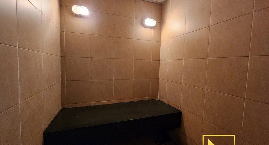 For rent 2 ベッドルーム condo in Pathum Wan, Bangkok