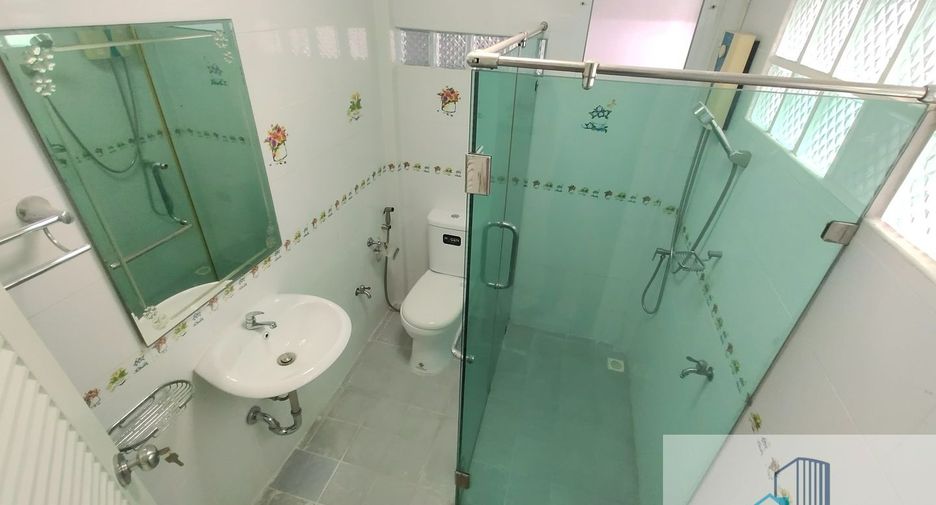 À vendre 3 chambres maison à Lam Luk Ka, Pathum Thani