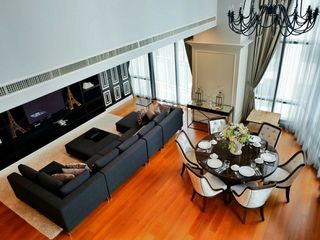 For rent 3 bedrooms condo in Khlong Toei, Bangkok