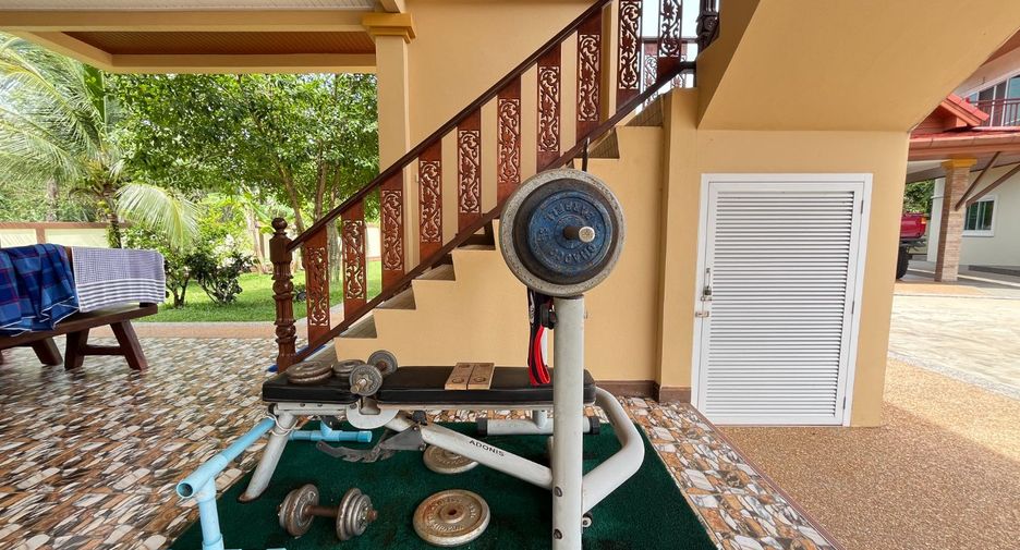 For sale 5 Beds villa in Takua Pa, Phang Nga