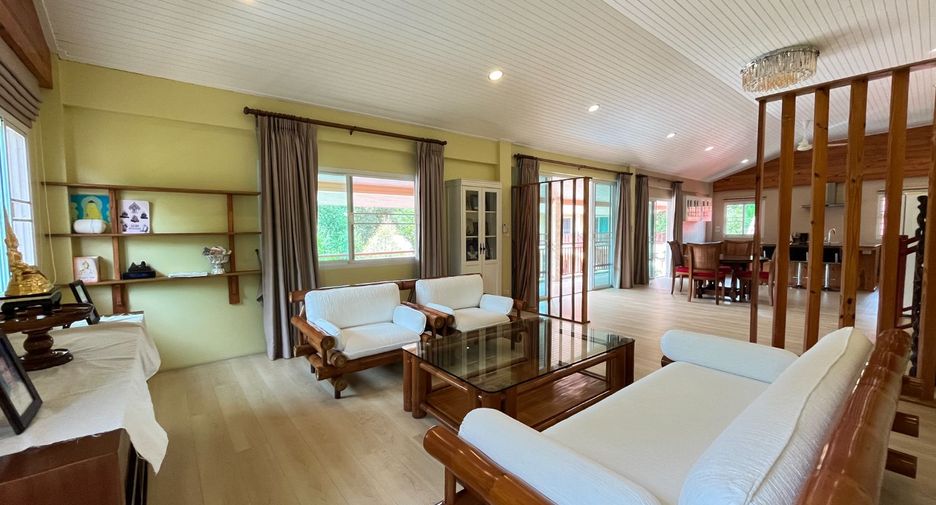 For sale 5 Beds villa in Takua Pa, Phang Nga