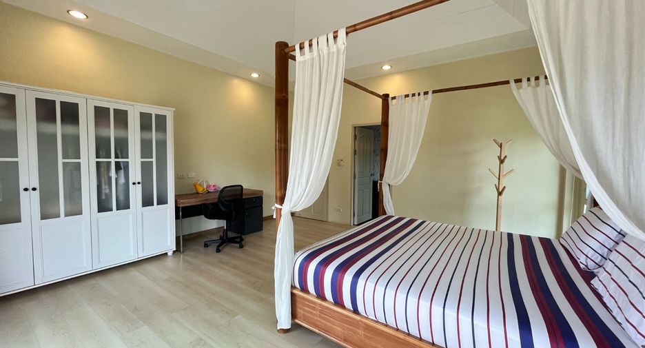 For sale 5 Beds villa in Takua Pa, Phang Nga