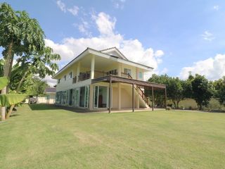 For sale 5 Beds house in Kumphawapi, Udon Thani