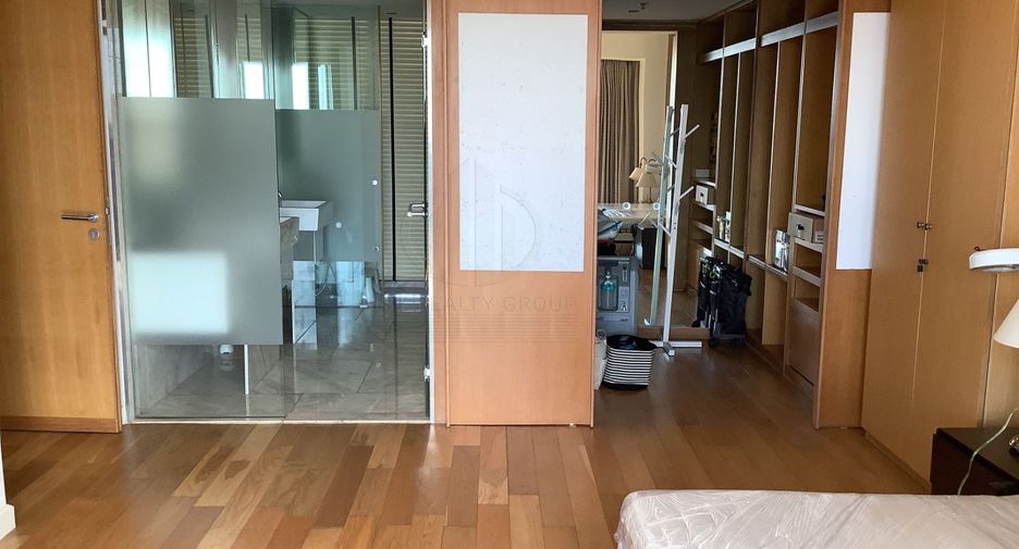 À vendre 3 chambres condo à Sathon, Bangkok