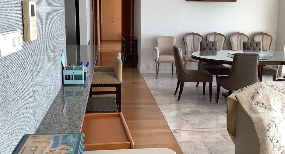 À vendre 3 chambres condo à Sathon, Bangkok