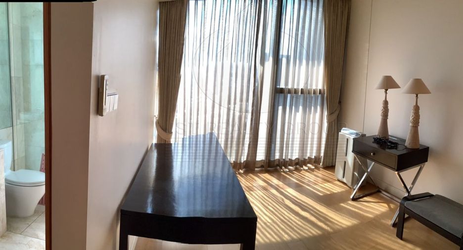 À vendre 3 chambres condo à Sathon, Bangkok