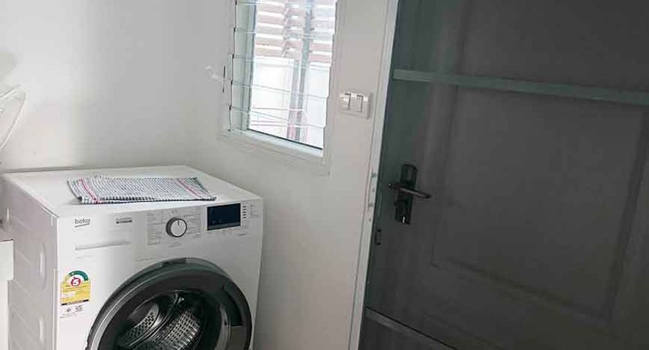 For rent 3 bedrooms house in San Kamphaeng, Chiang Mai