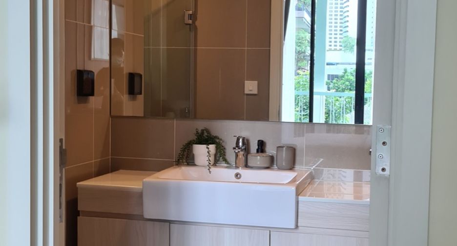 For rent and for sale 2 bedrooms apartment in Watthana, Bangkok