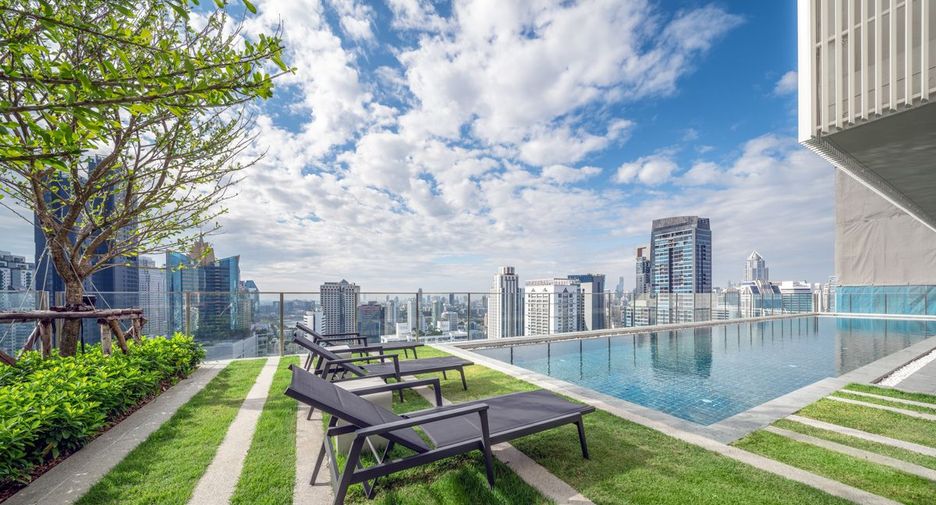For rent and for sale 2 bedrooms apartment in Watthana, Bangkok