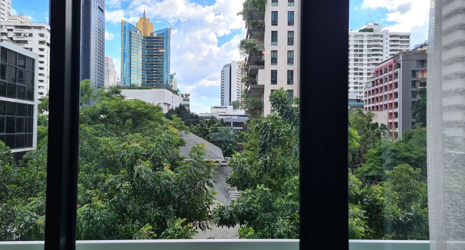 For rent and for sale 2 bedrooms apartment in Watthana, Bangkok