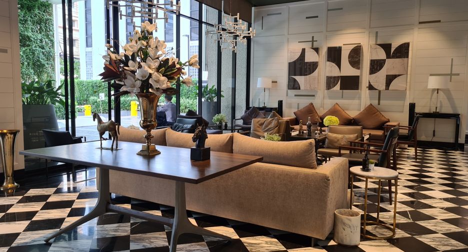 For rent and for sale 2 bedrooms apartment in Watthana, Bangkok