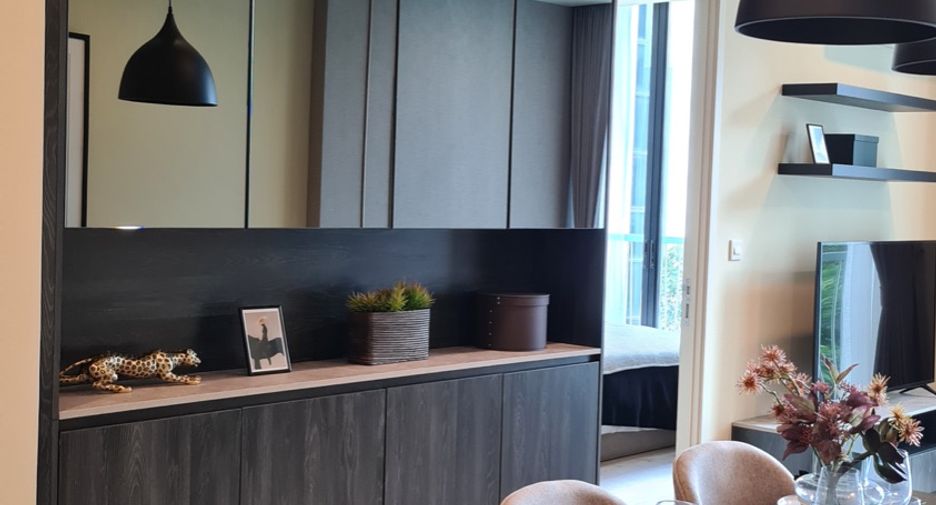 For rent and for sale 2 bedrooms apartment in Watthana, Bangkok