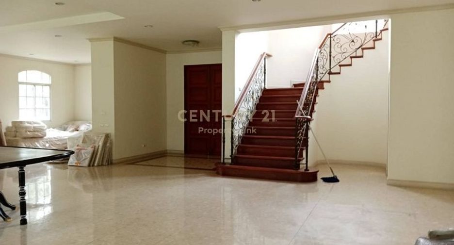 Haus zum Kauf mit 4 Zimmer in Prawet, Bangkok