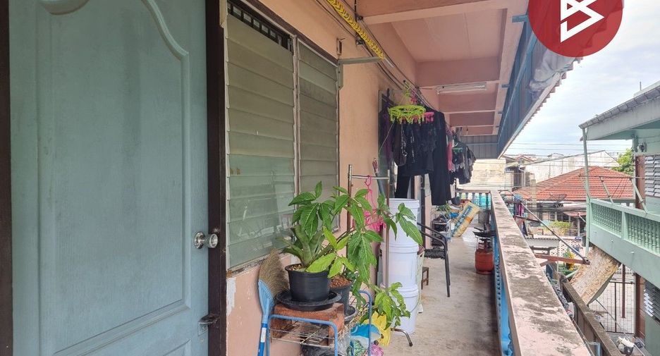 For sale studio apartment in Mueang Samut Prakan, Samut Prakan