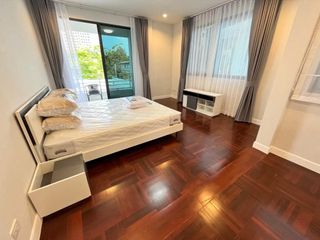 For rent 4 bedrooms house in Phaya Thai, Bangkok