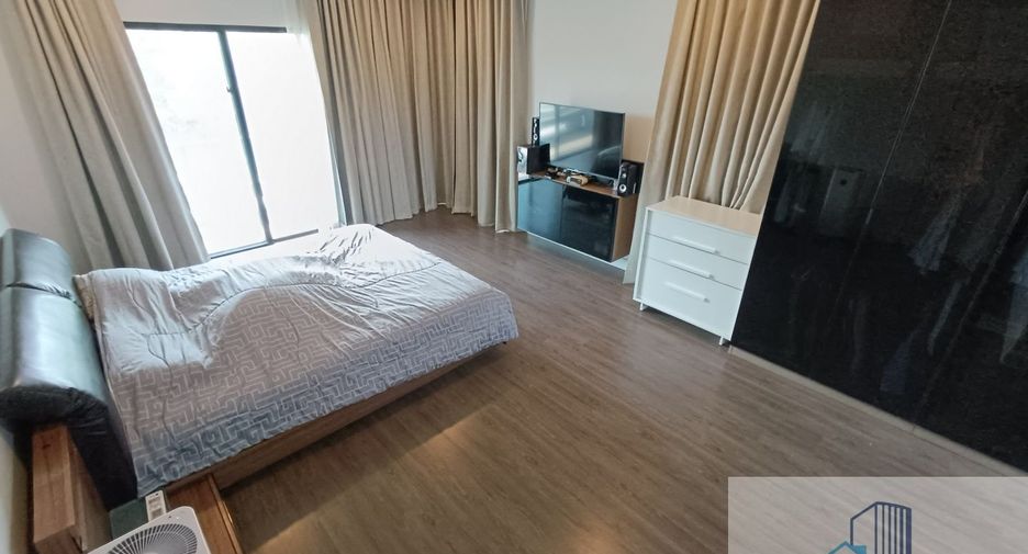 Haus zum Kauf mit 4 Zimmer in Khlong Sam Wa, Bangkok