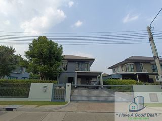 Haus zum Kauf mit 4 Zimmer in Khlong Sam Wa, Bangkok