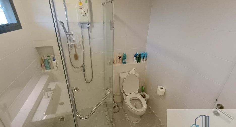 Haus zum Kauf mit 4 Zimmer in Khlong Sam Wa, Bangkok