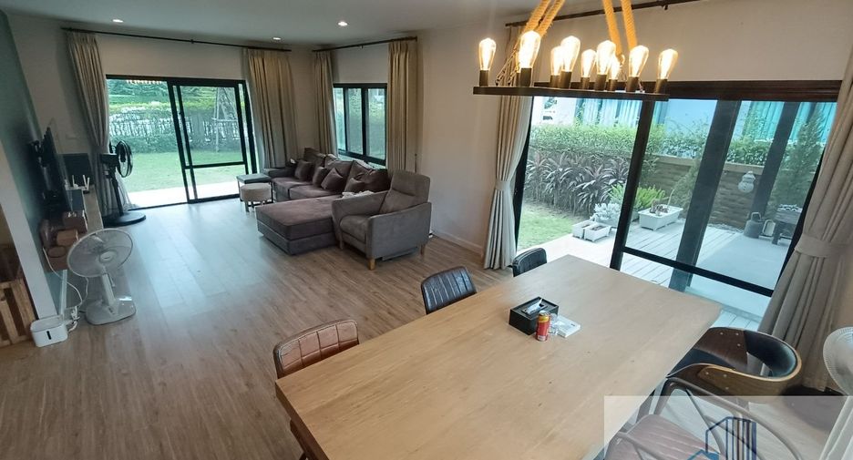 Haus zum Kauf mit 4 Zimmer in Khlong Sam Wa, Bangkok