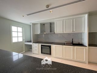 For rent 3 bed condo in Khlong Toei, Bangkok