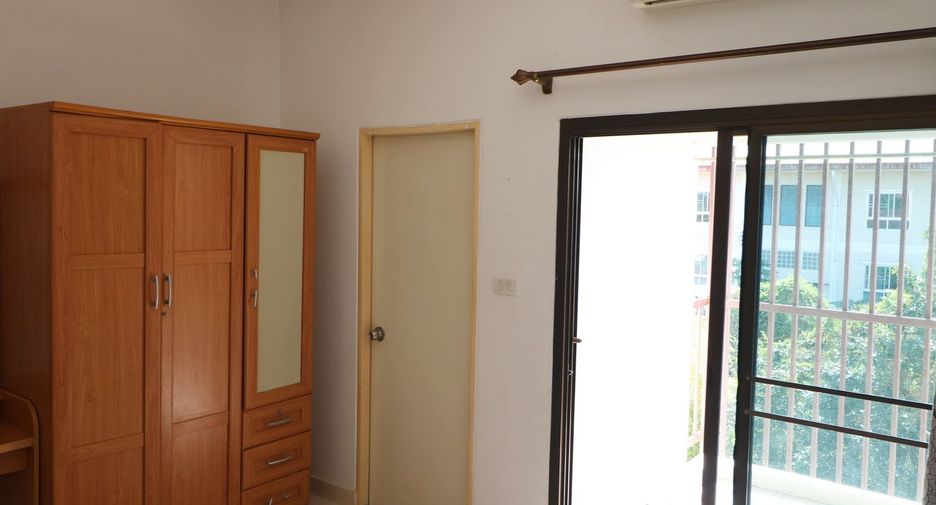For sale 27 Beds retail Space in Mueang Nong Khai, Nong Khai