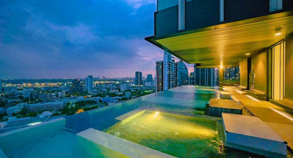 Wohnung zur Miete mit 2 Zimmer in Watthana, Bangkok