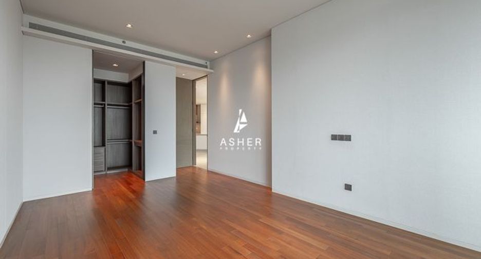 For sale 2 bed condo in Khlong San, Bangkok