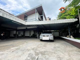 For rent and for sale 7 bed house in Wang Thonglang, Bangkok