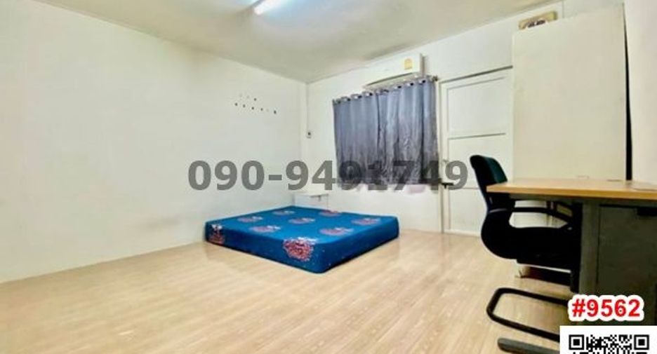 For rent 2 bedrooms townhouse in Mueang Samut Prakan, Samut Prakan