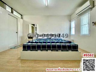 For rent 2 bedrooms townhouse in Mueang Samut Prakan, Samut Prakan