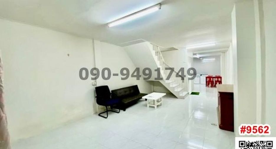 For rent 2 bedrooms townhouse in Mueang Samut Prakan, Samut Prakan