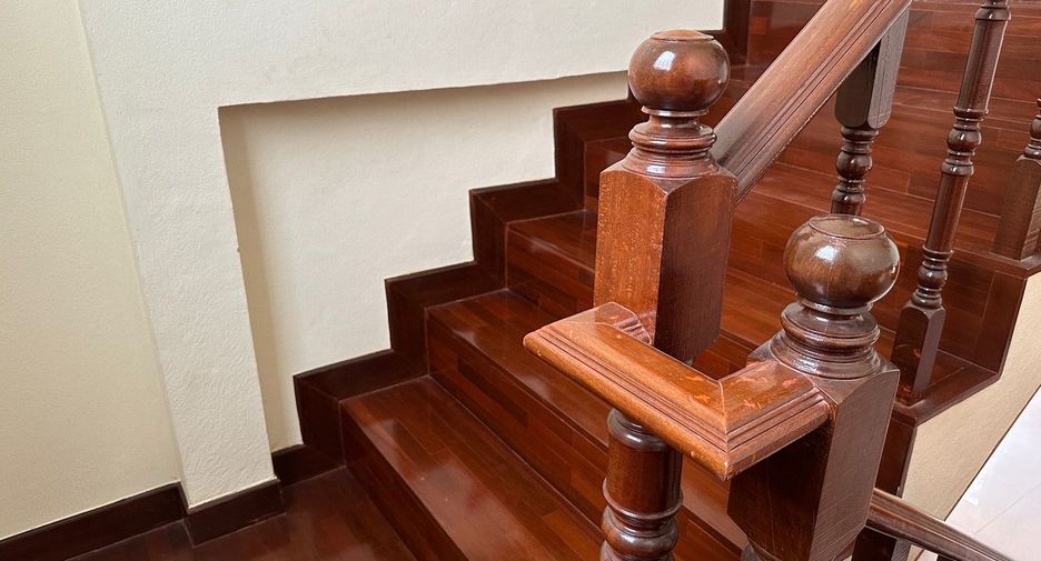 For sale 3 bedrooms house in Phra Samut Chedi, Samut Prakan