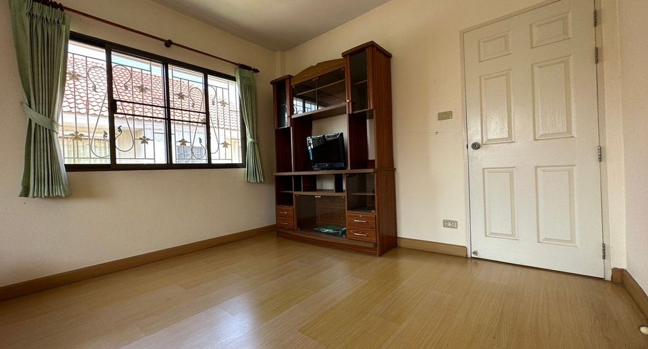 For sale 3 bedrooms house in Phra Samut Chedi, Samut Prakan