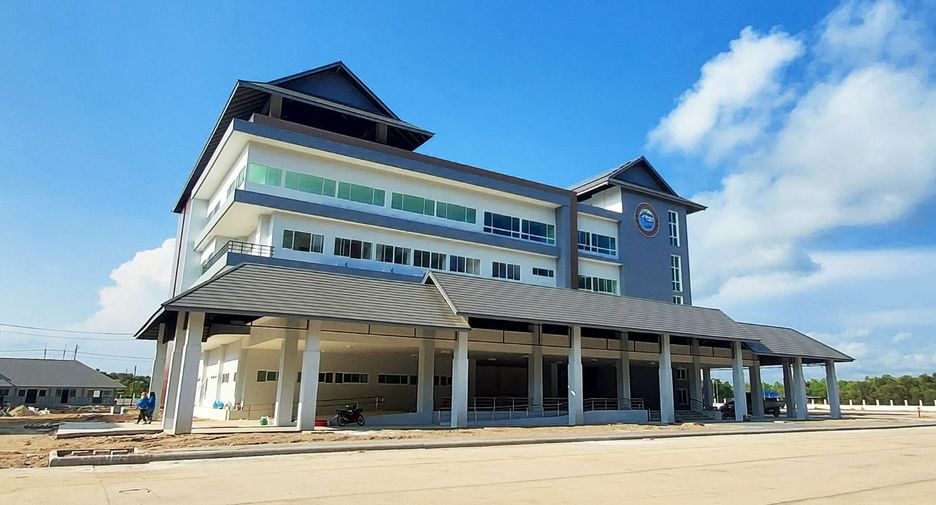 For sale 7 bed hotel in Mueang Rayong, Rayong