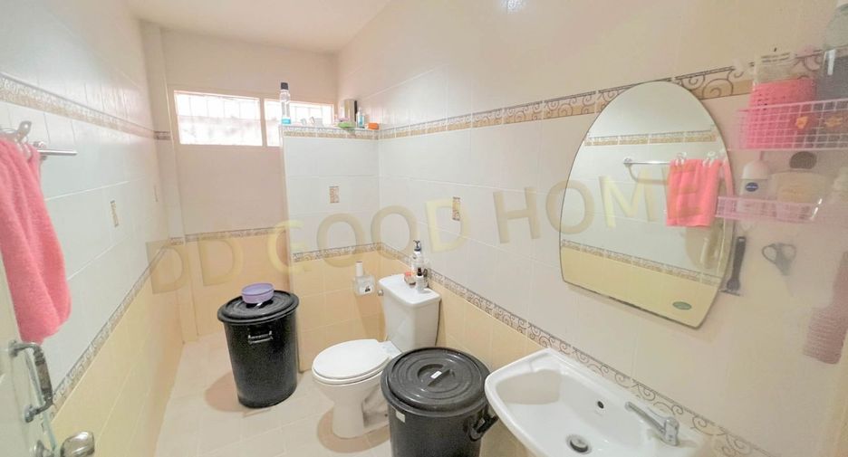 For sale 3 ベッドルーム townhouse in Bang Pa-in, Phra Nakhon Si Ayutthaya