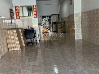 À vendre 3 chambres local commercial à Bang Kruai, Nonthaburi