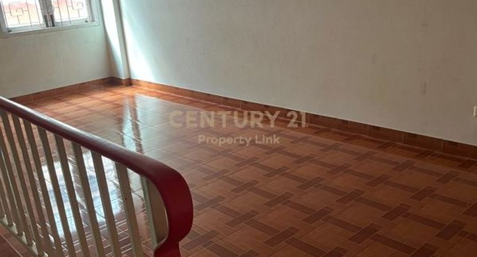 Gewerbefläche zum Kauf mit 3 Zimmer in Bang Kruai, Nonthaburi