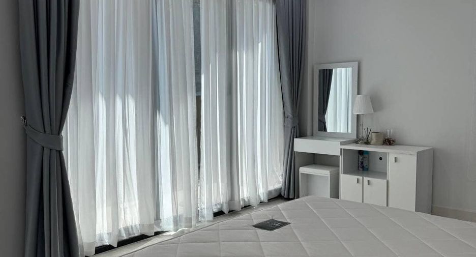 For rent 3 bedrooms townhouse in Suan Luang, Bangkok