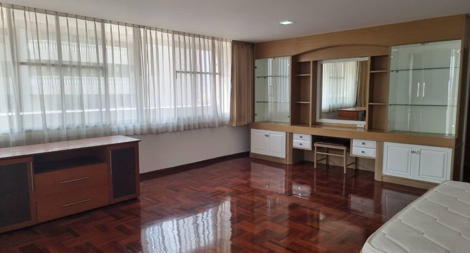 Serviced Apartment zur Miete mit 3 Zimmer in Khlong Toei, Bangkok