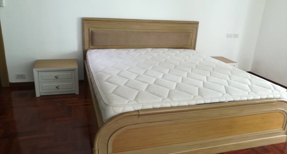 Serviced Apartment zur Miete mit 3 Zimmer in Khlong Toei, Bangkok